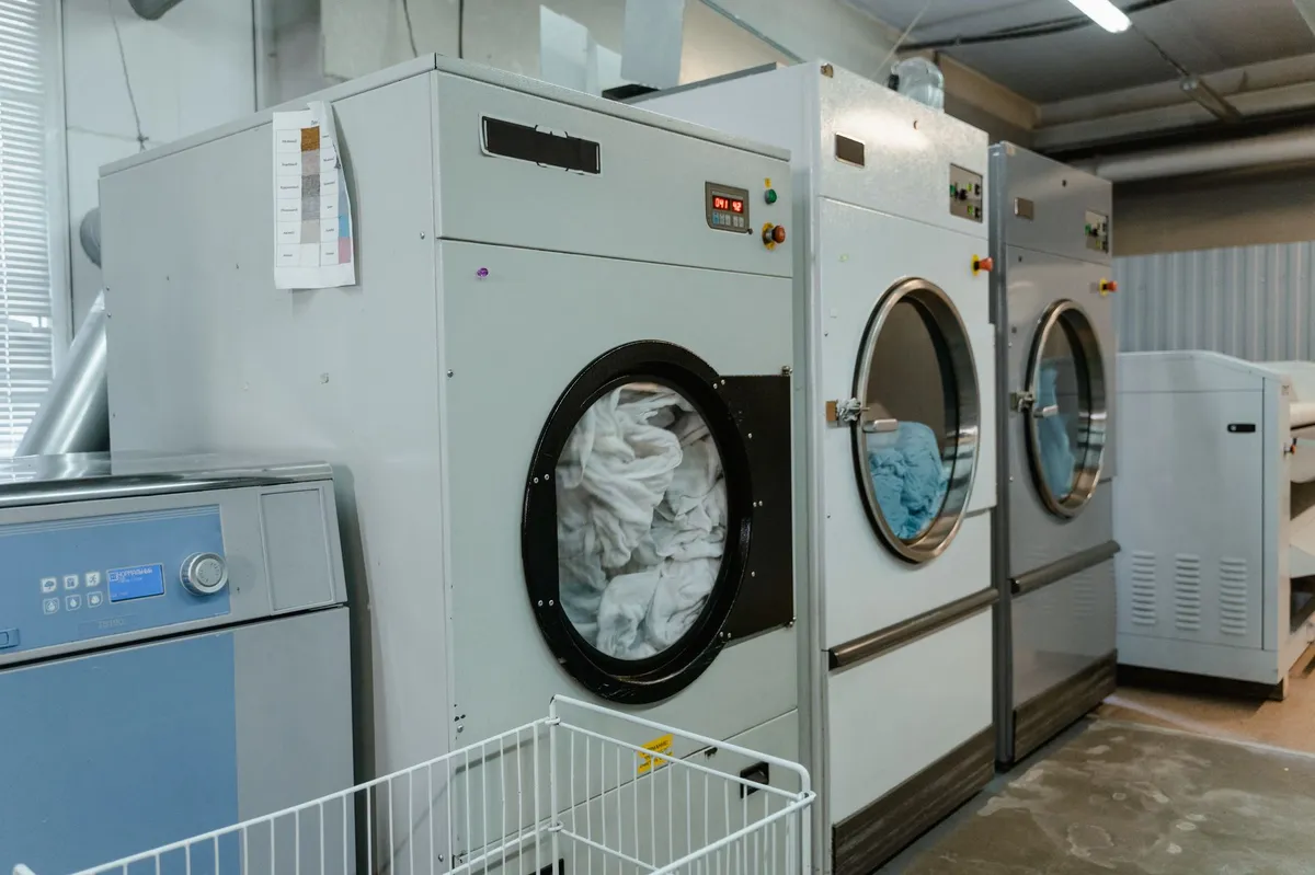 Blanchisserie : externaliser ou traiter son linge en interne ?