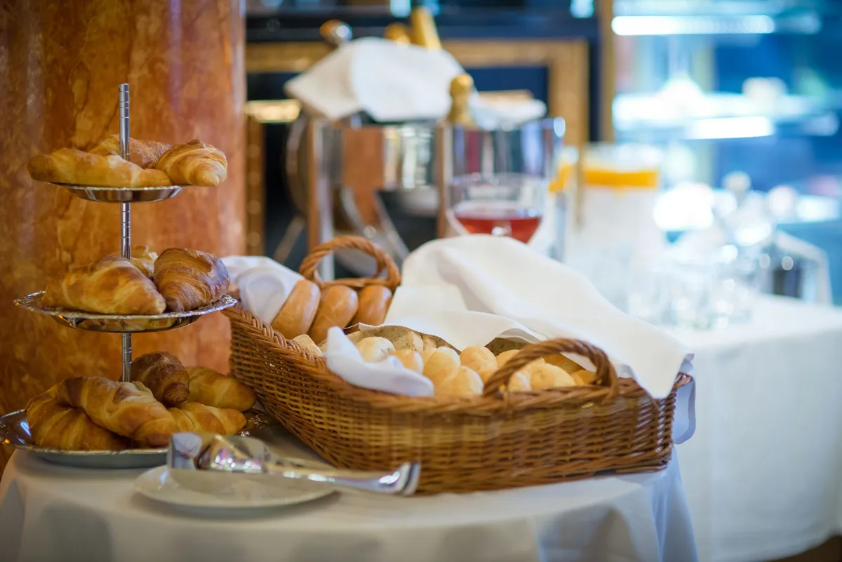 Buffet petit déjeuner : équipement, fournisseurs et organisation