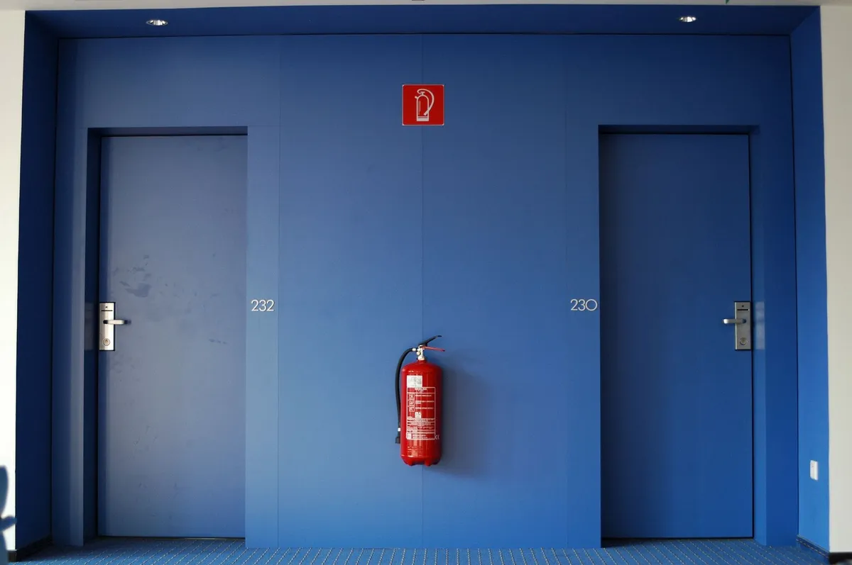 Normes ERP et sécurité incendie : les obligations d'un petit hôtel